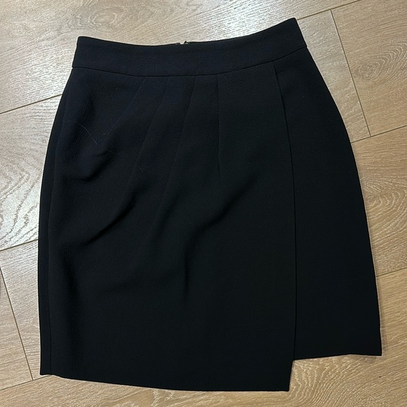 CLUB MONACO Skirt - Picture 2 of 4